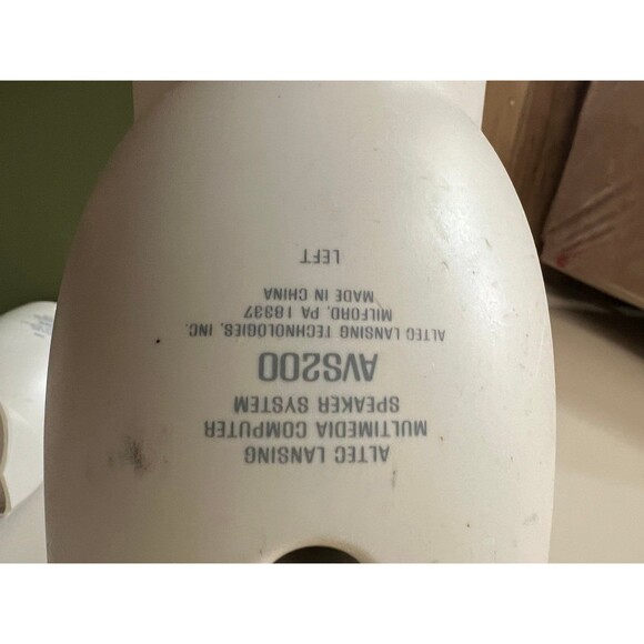 2 Desktop Computer Left & Right Speakers by Altec Lansing Model AVS200 White - Picture 7 of 7